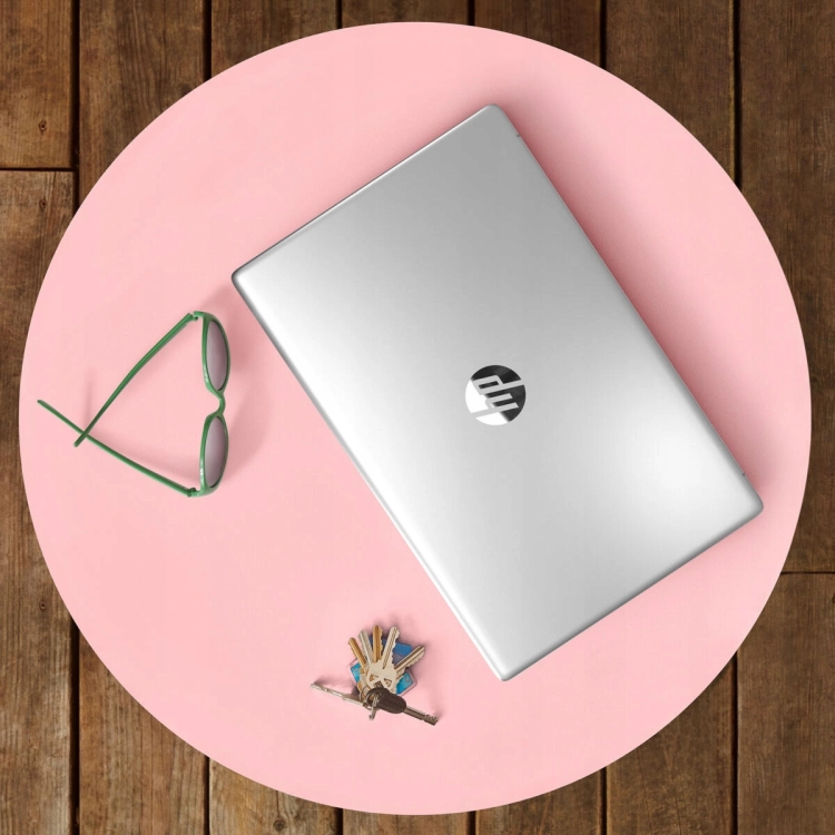 Laptop HP 15 i5-1335U 16GB 512SSD Full HD IPS 15,6'' Podświetl. Win11