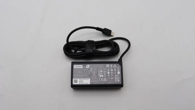 Zasilacz Lenovo 65W USB-C do laptopów Lenovo z kablem zasilającym