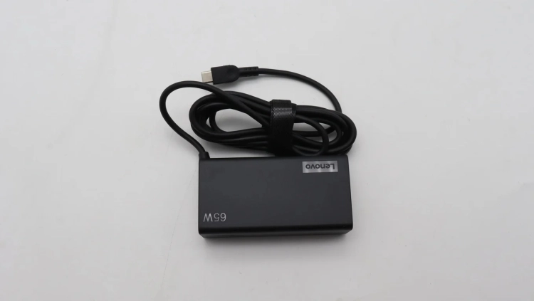 Zasilacz Lenovo 65W USB-C do laptopów Lenovo z kablem zasilającym
