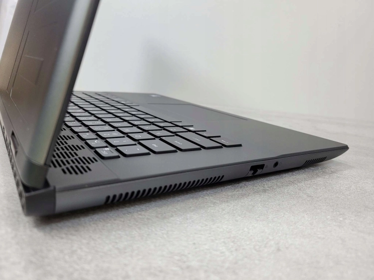 Gaming Alienware m16 R2 Core Ultra 9 185H 64GB 1TB QHD+ 240Hz RTX4070 Win11